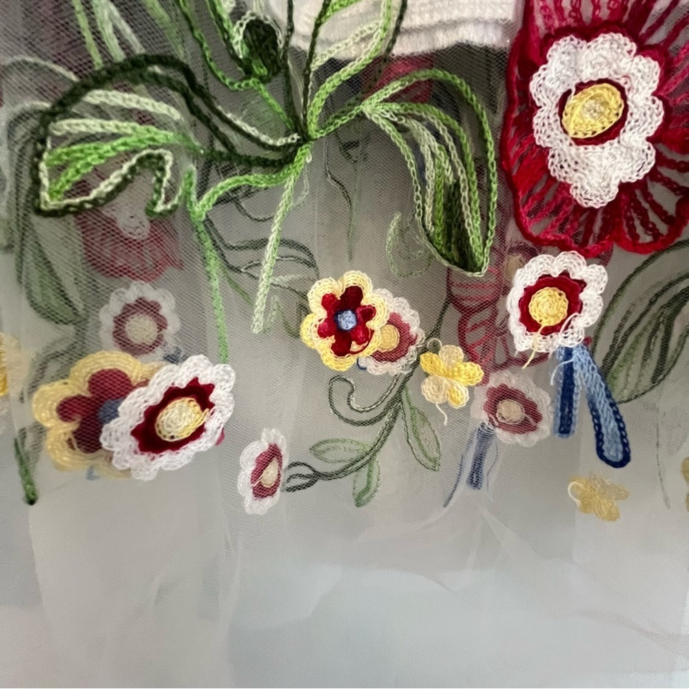 Vintage Skirt Midi White Tulle Sheer Whimsical Festival Embroidered Floral Artsy - Picture 4 of 11